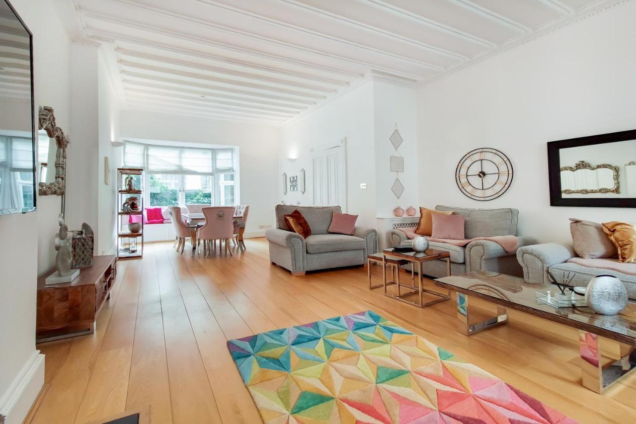 Eee Apartment Лондон Екстериор снимка
