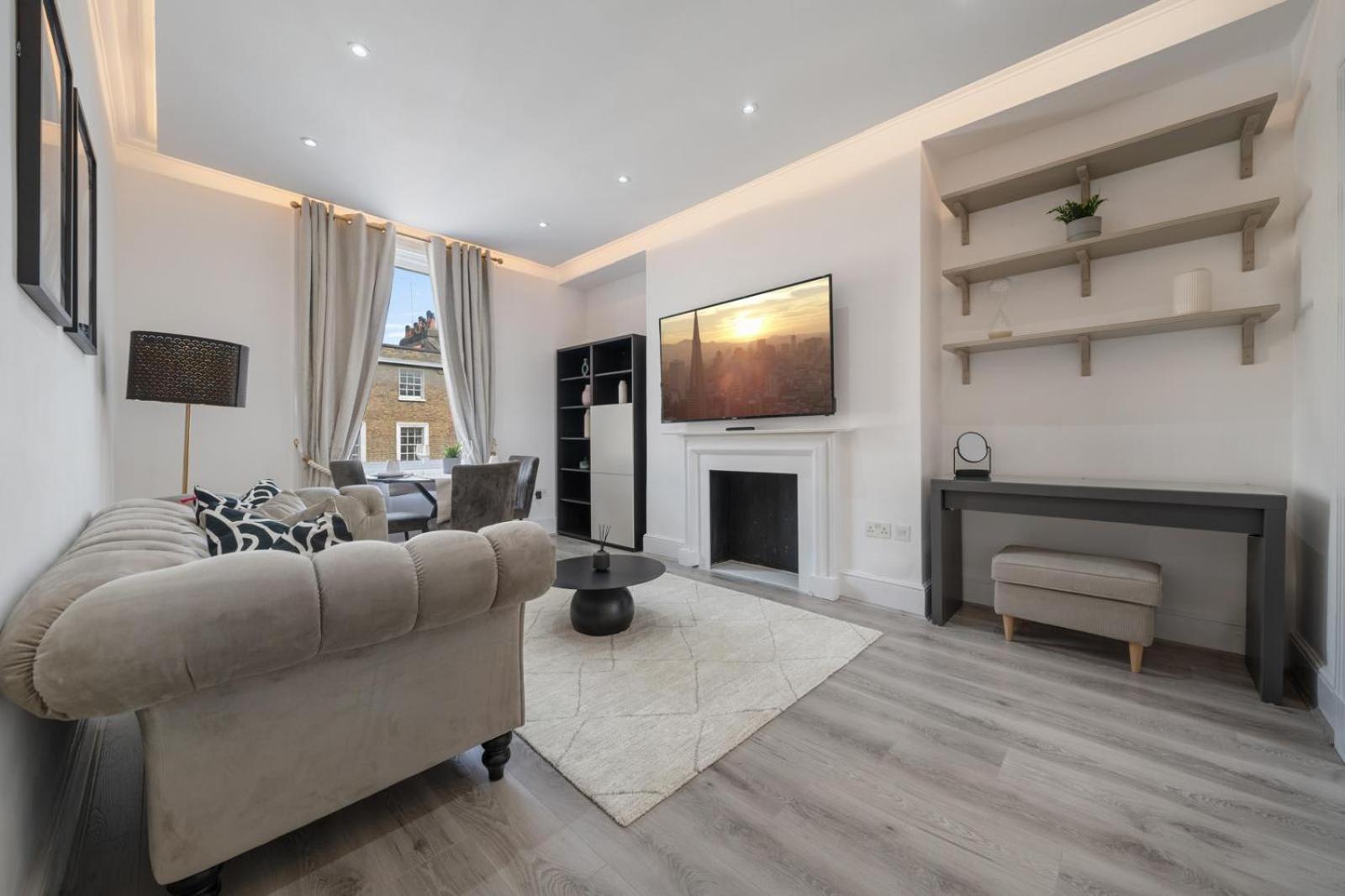 Eee Apartment Лондон Екстериор снимка